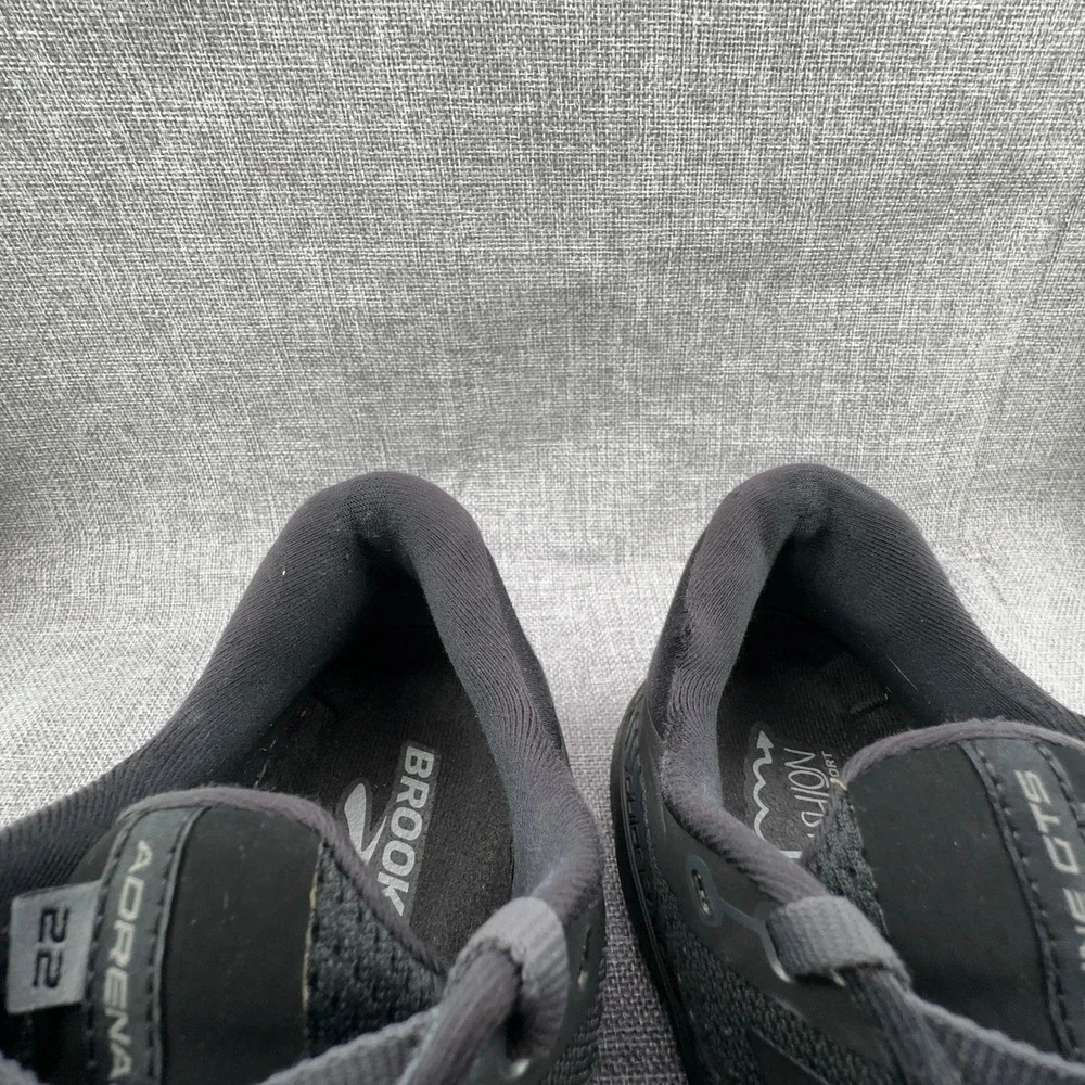 Brooks fair preowned